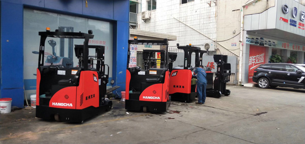 深圳臺(tái)鈴車業(yè)有限公司采購(gòu)杭州叉車案例 深圳臺(tái)鈴車業(yè)有限公司采購(gòu)杭州叉車案例